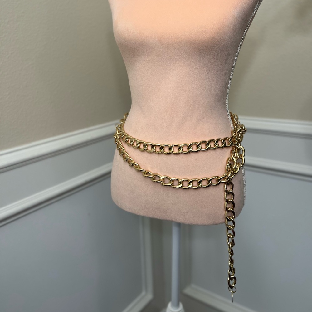 B-low the Belt Gold Chain Belt